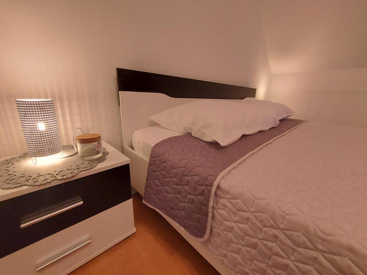 Apartman Skender 3* Ravna Gora Daire Dış mekan fotoğraf